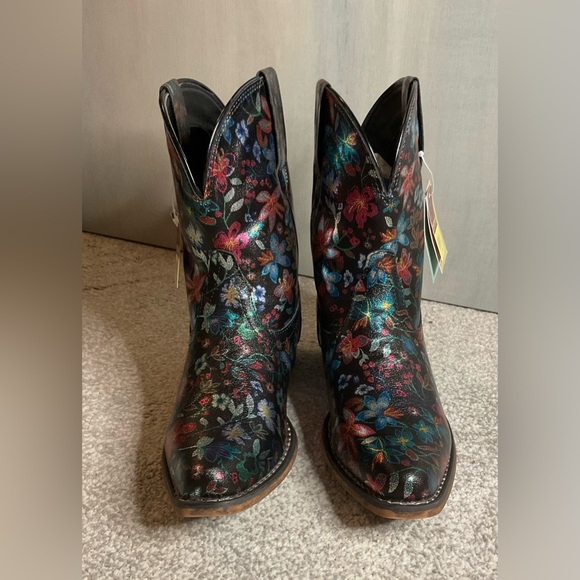 Roper Black Floral Embroidered Cowgirl Boots - Size 9.5 - Picture 3 of 16